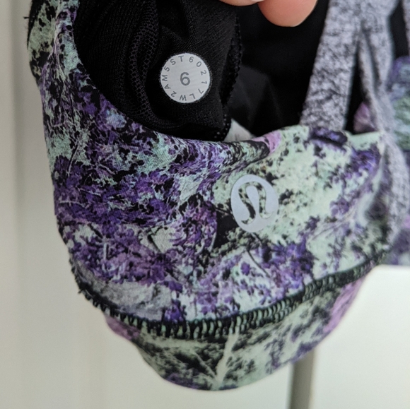 Lululemon Energy Bra - Picture 6 of 6